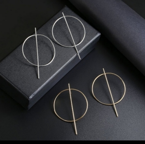 GOLD Large geometric circle and bar earrings, CHIC - Picture 2 of 2
